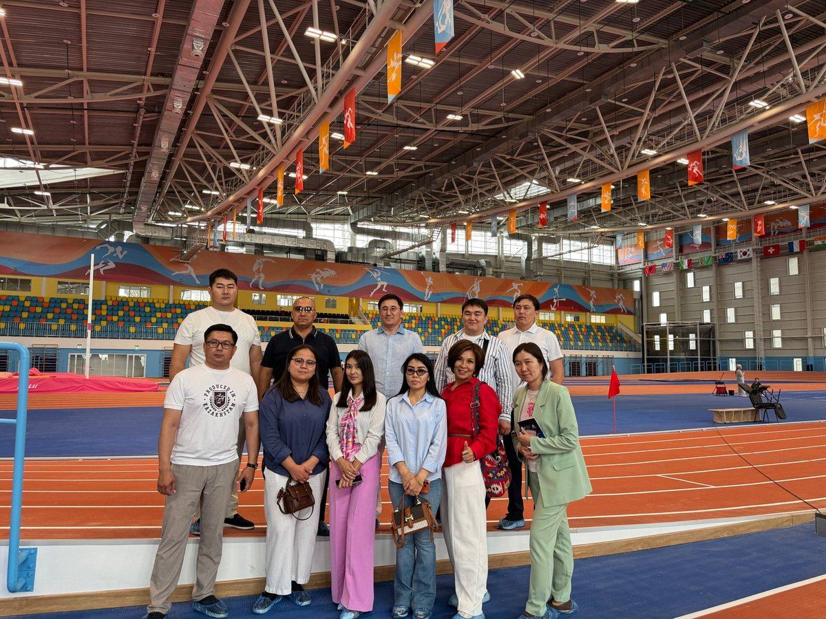 Indoor athletics arena with stands
